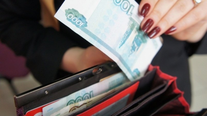 Работающим жителям Хабаровского края с 1 августа пересчитают пенсии