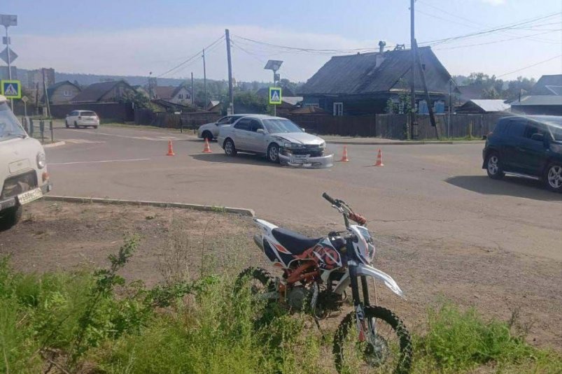 14-летняя школьница тайно взяла мотоцикл отца и устроила ДТП в Братске