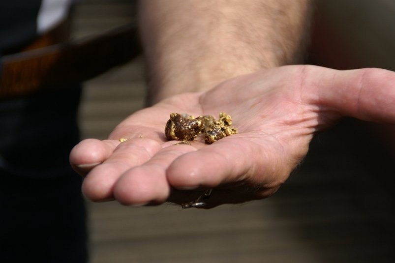 В Магаданской области с помощью беспилотника выявили незаконную добычу золота