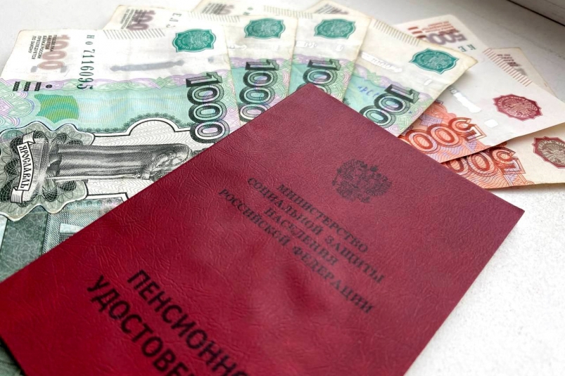 Принят закон о прибавке к пенсии со времен Ельцина – деньги зачислят в августе