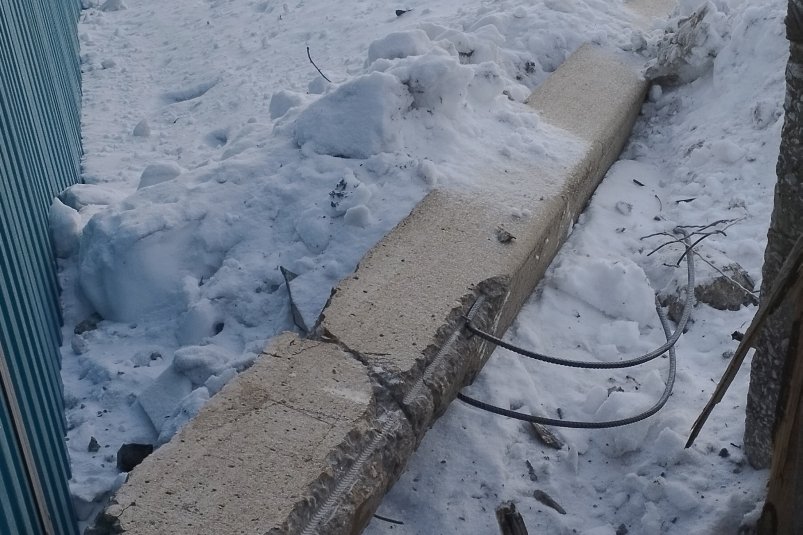 Новую опору ЛЭП вместо снесенной в результате ДТП установили в с. Амурзет ЕАО