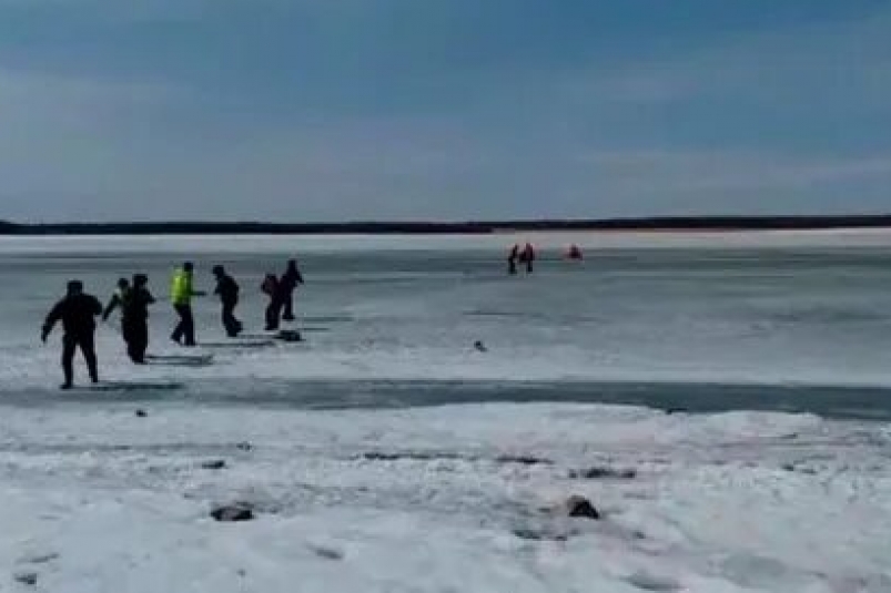 Спасатели призывают хабаровчан воздержаться от выхода на лед Амура