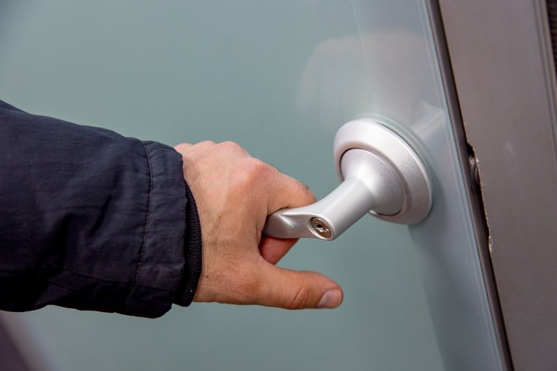 Рецидивист из Находки ограбил 23 магазина — его поймали