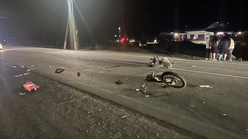 Два подростка чуть не погибли после лобового столкновения мотоциклов в Приморье Пресс-служба УМВД России по Приморскому краю