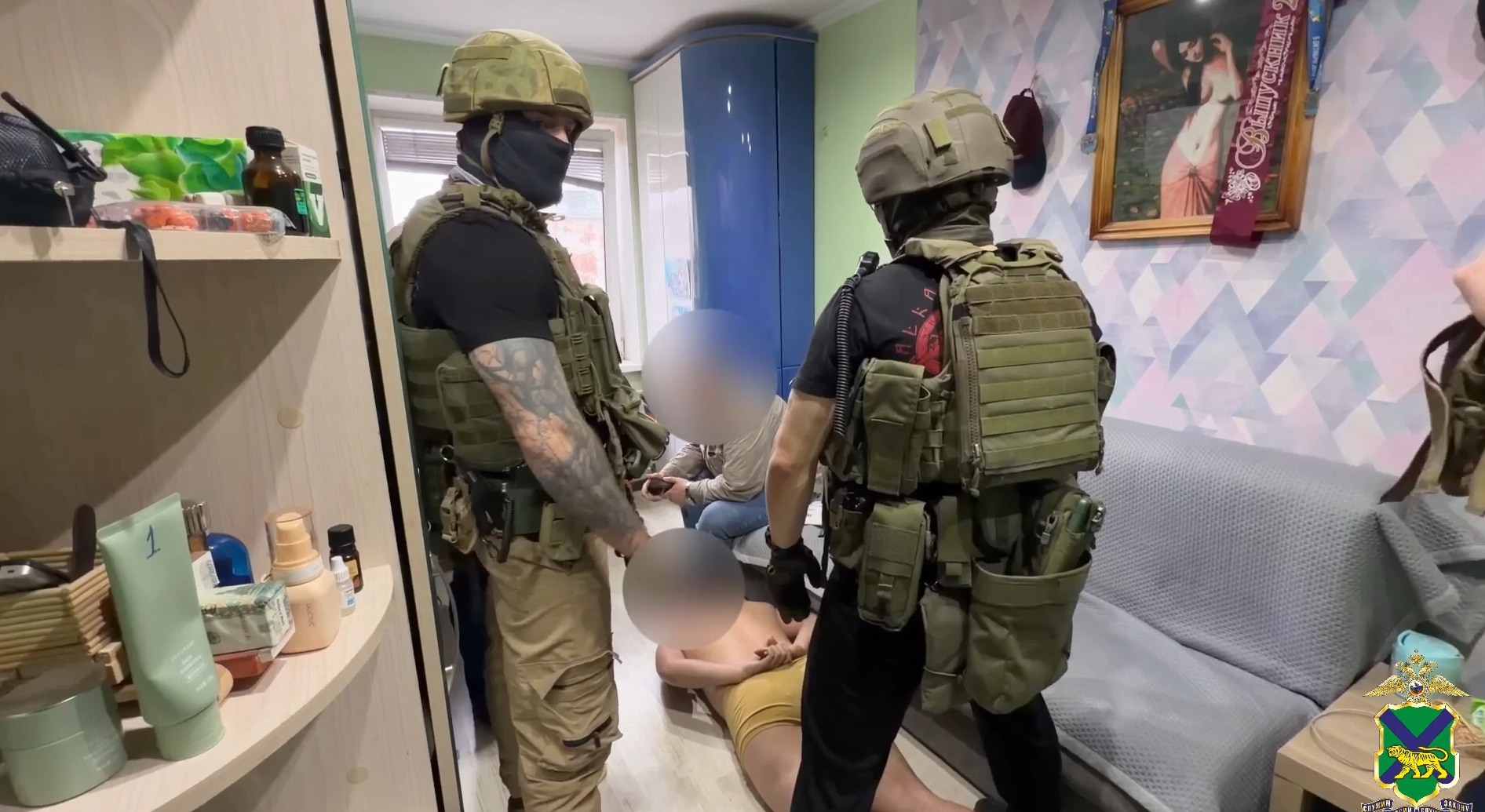 В Приморье задержаны двое подростков, причастных к массовому взлому аккаунтов на &quotГосуслуги&quot пресс-служба УМВД России по Приморскому краю