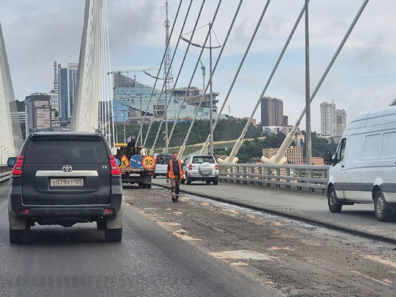 "Кошмар водителя": Золотой мост парализует Владивосток до 29 августа