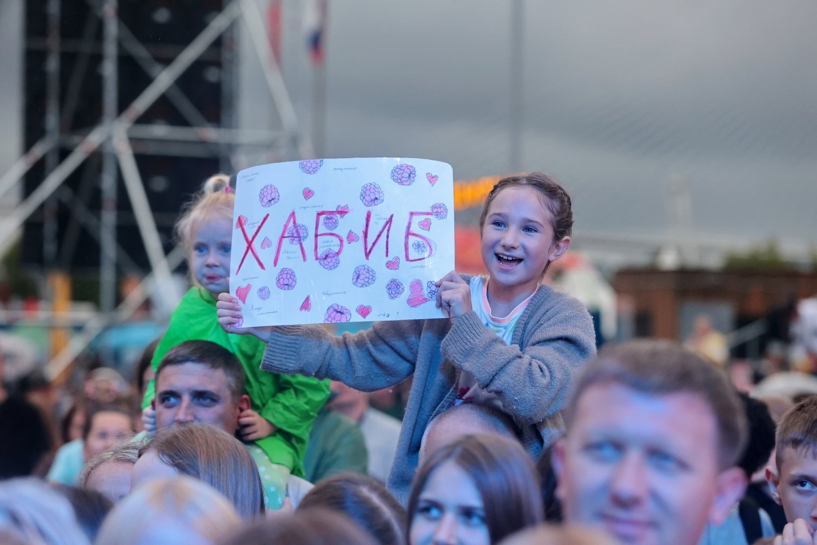День знаний во Владивостоке: забег, &quotХоровой Олимп&quot и концерт Хабиба Андрей Сухарьков, ИА PrimaMedia