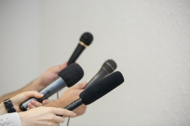 Поддержку СМИ в условиях пандемии обсудят глава СЖР и председатели отделений на ДВ (12+)